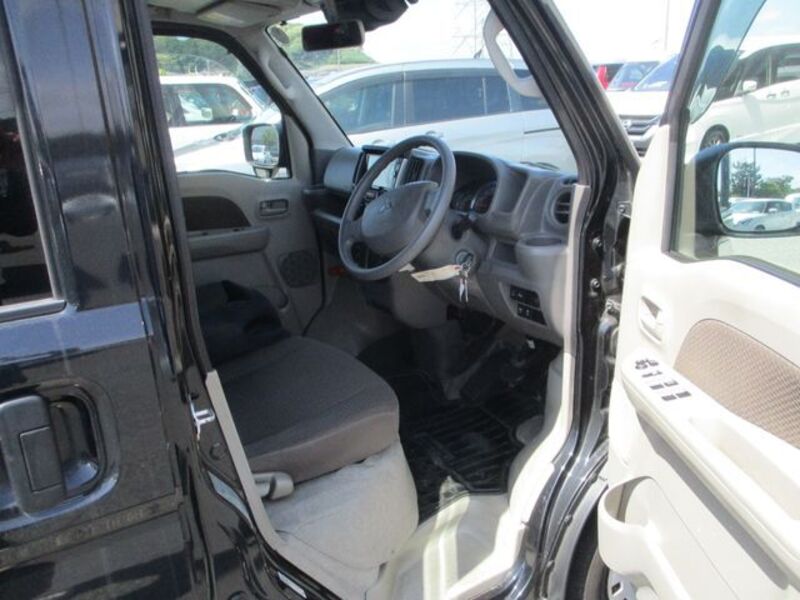 MINICAB VAN
