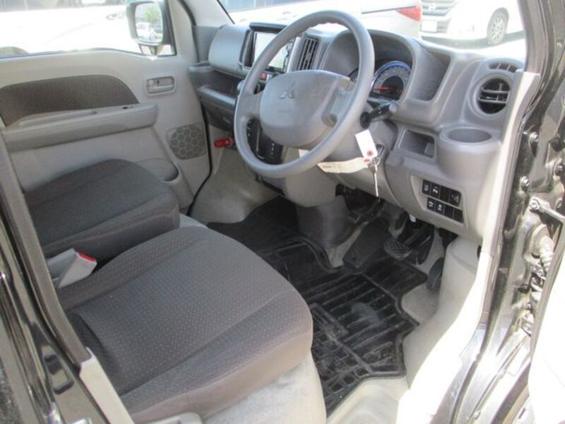 MINICAB VAN