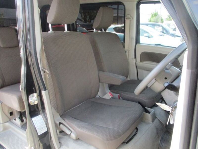 MINICAB VAN
