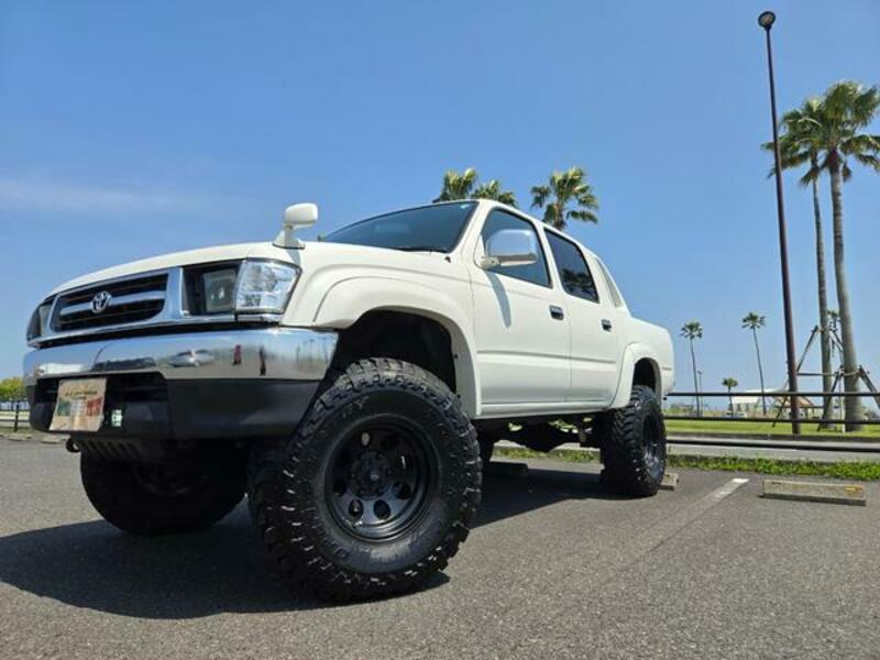 HILUX