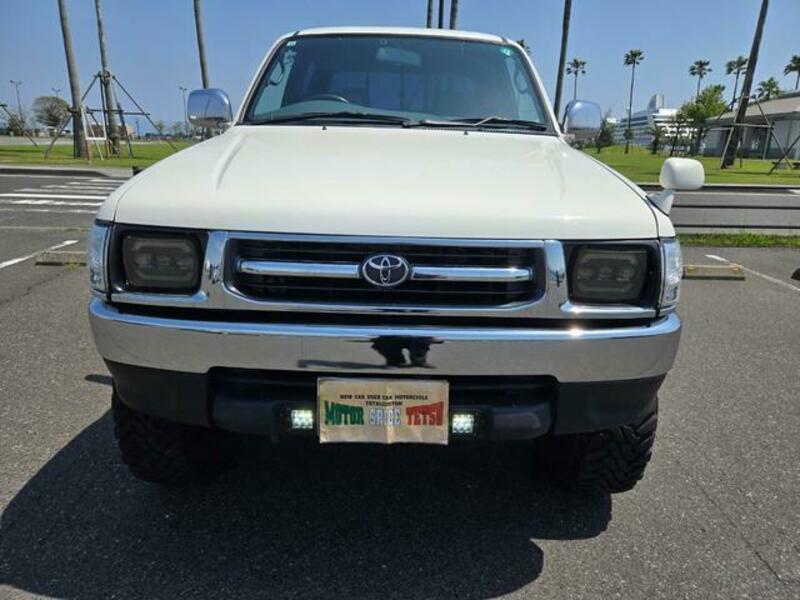 HILUX