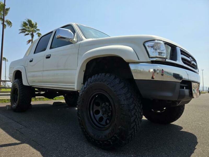 HILUX