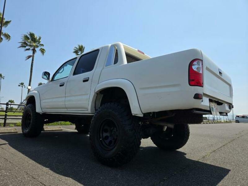 HILUX