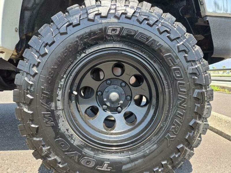 HILUX