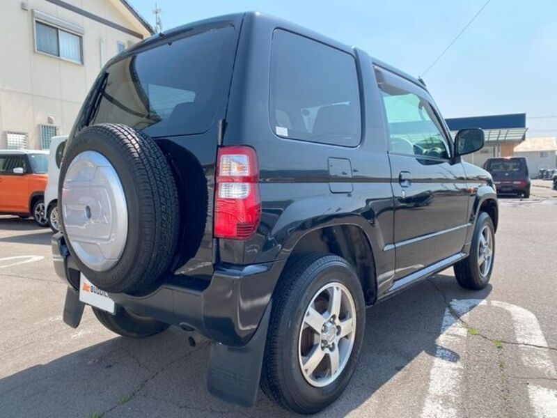 PAJERO MINI