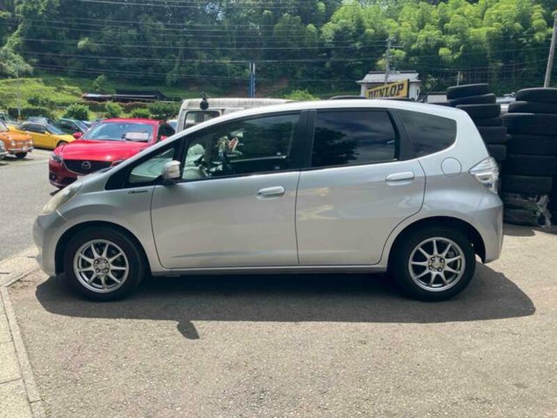 FIT HYBRID