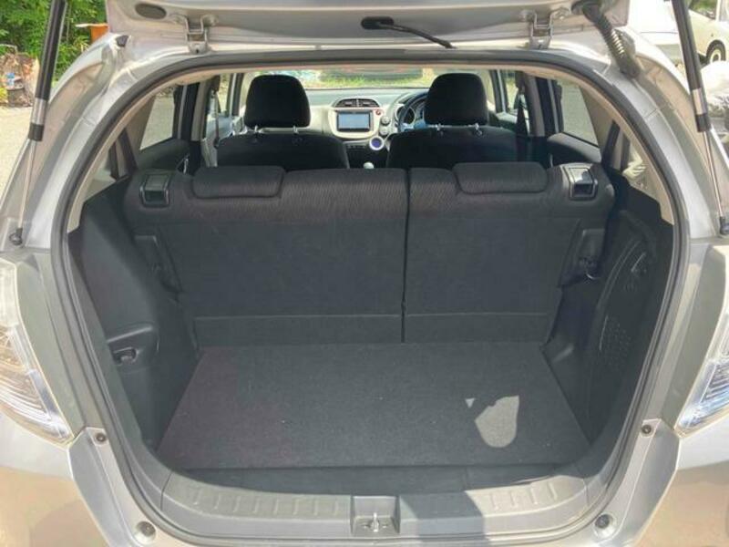 FIT HYBRID