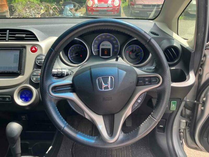 FIT HYBRID