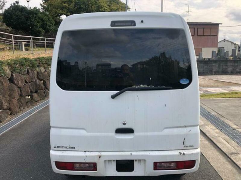 MINICAB VAN
