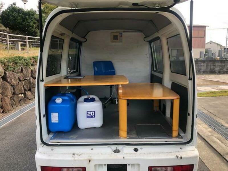MINICAB VAN
