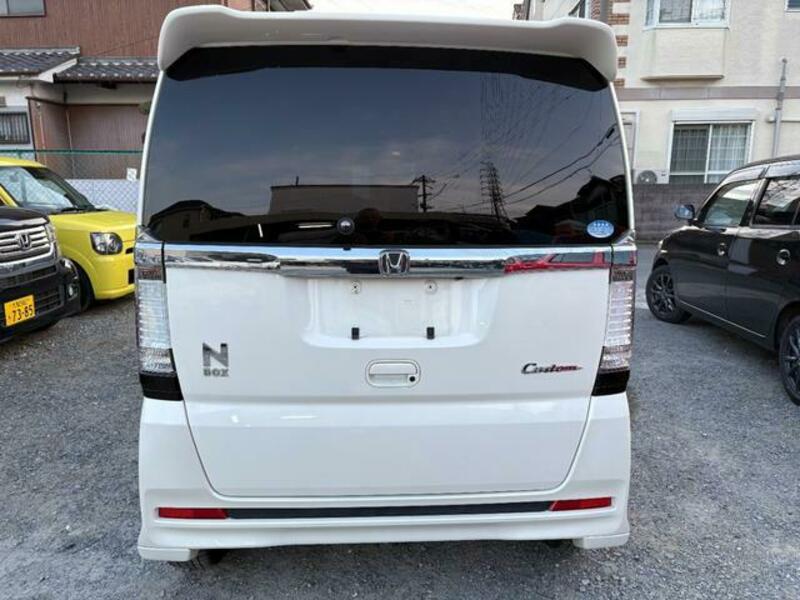 N BOX CUSTOM