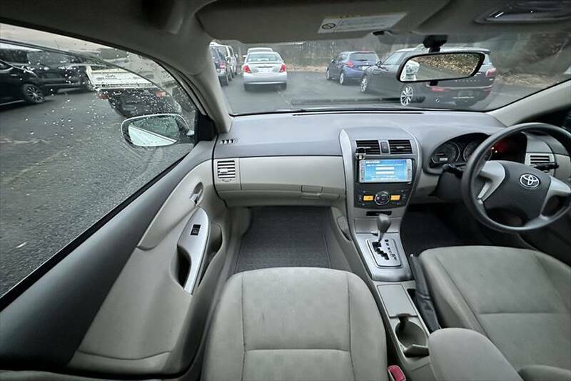 COROLLA AXIO