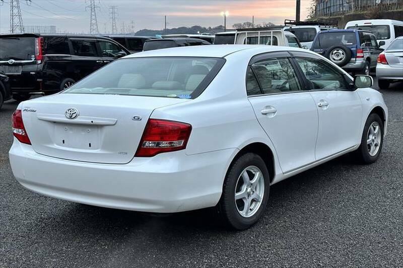 COROLLA AXIO