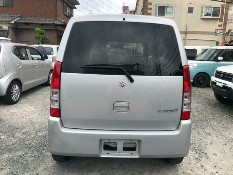 WAGON R