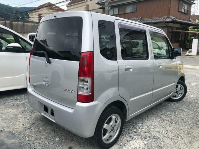 WAGON R