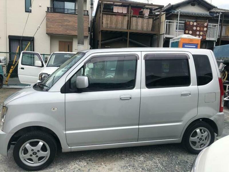 WAGON R