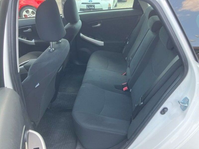 PRIUS PHV