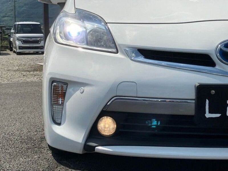 PRIUS PHV