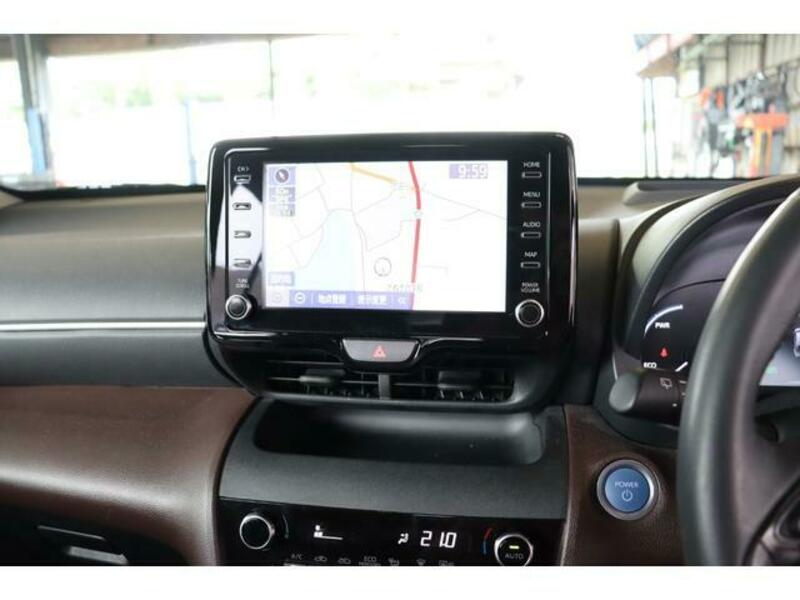 YARIS CROSS