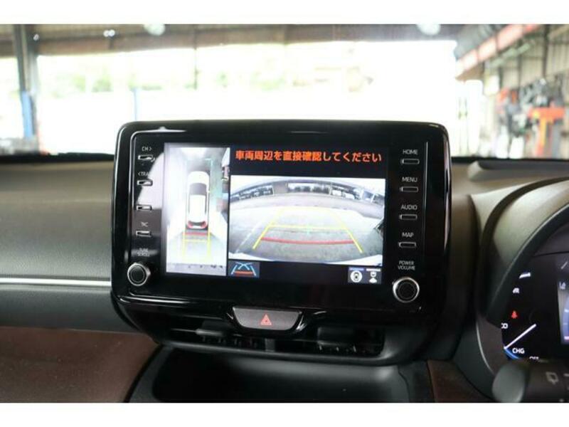YARIS CROSS