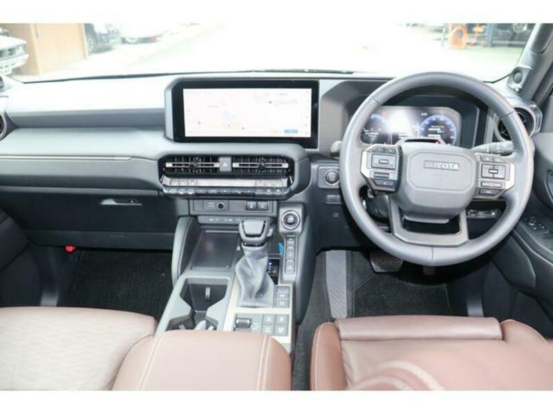LAND CRUISER 250