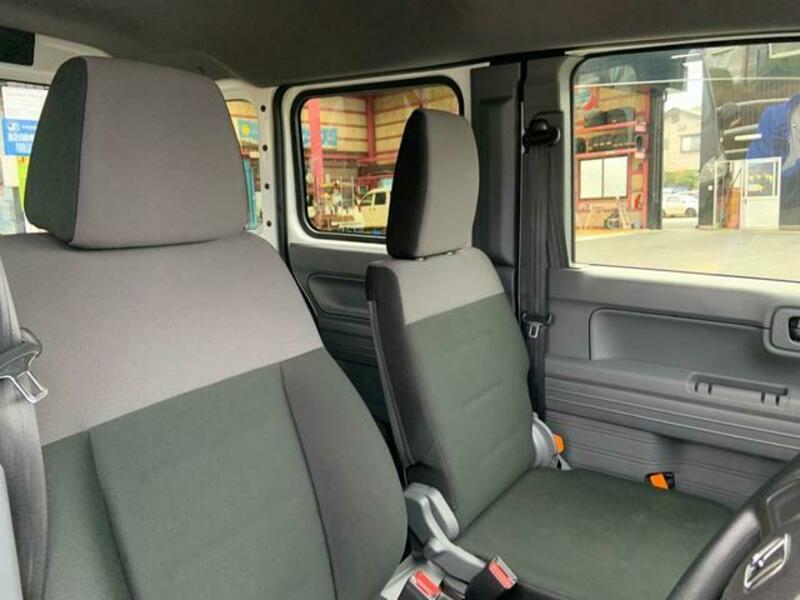 N-VAN