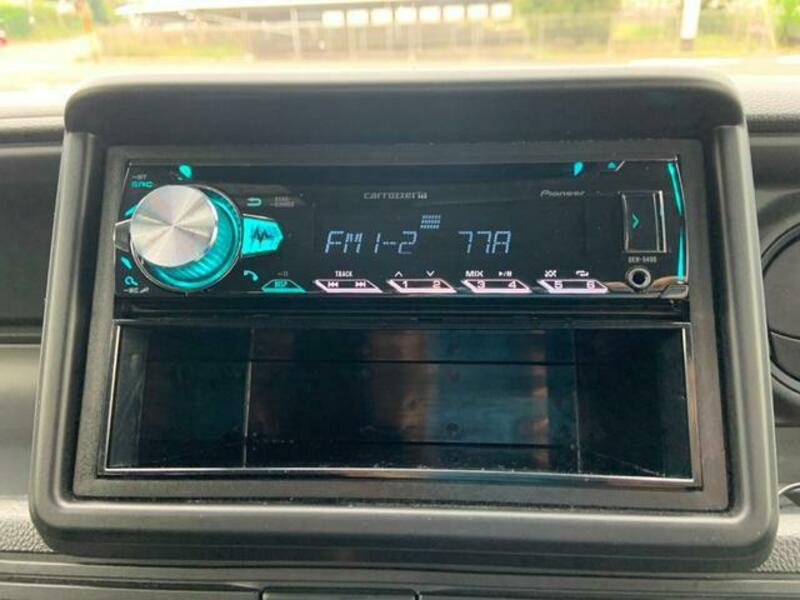 N-VAN