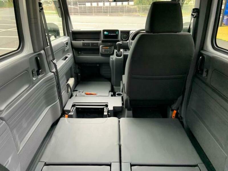 N-VAN