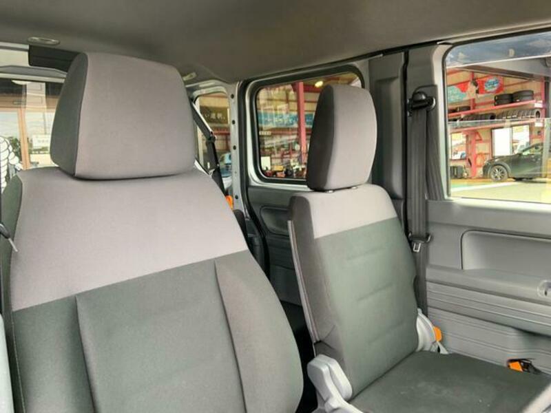 N-VAN