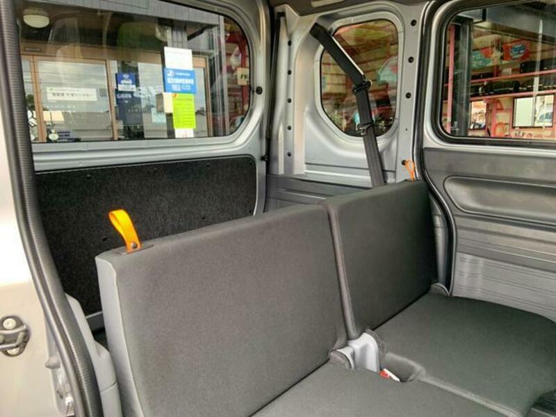 N-VAN