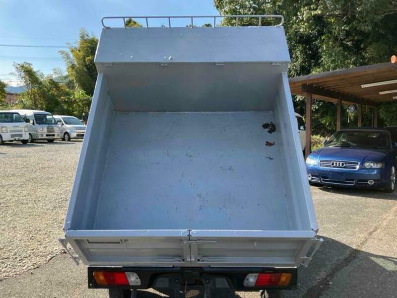 MINICAB TRUCK