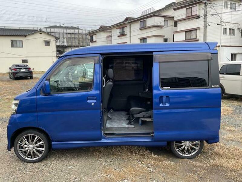 ATRAI WAGON