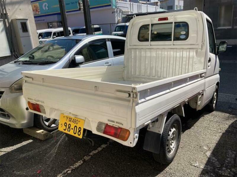 CLIPPER TRUCK