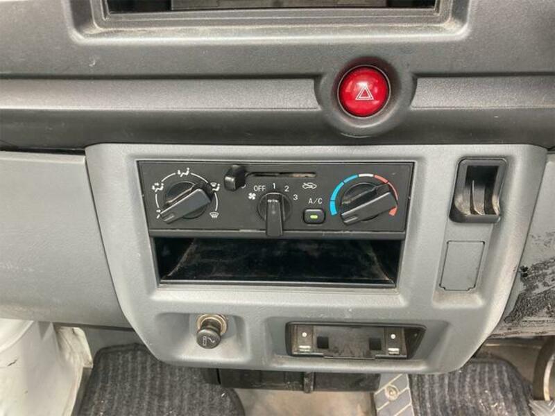 CLIPPER TRUCK