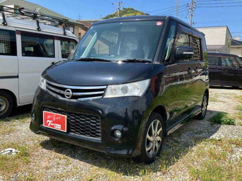 NISSAN ROOX