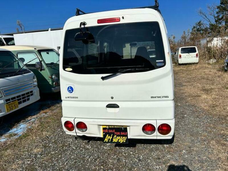 MINICAB VAN