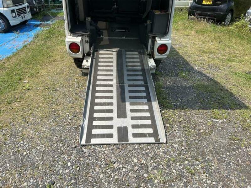 MINICAB VAN