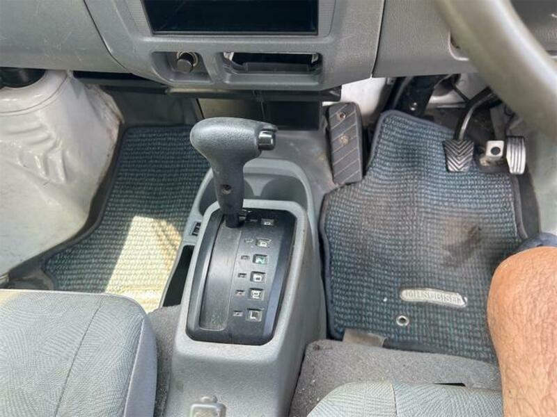 MINICAB VAN