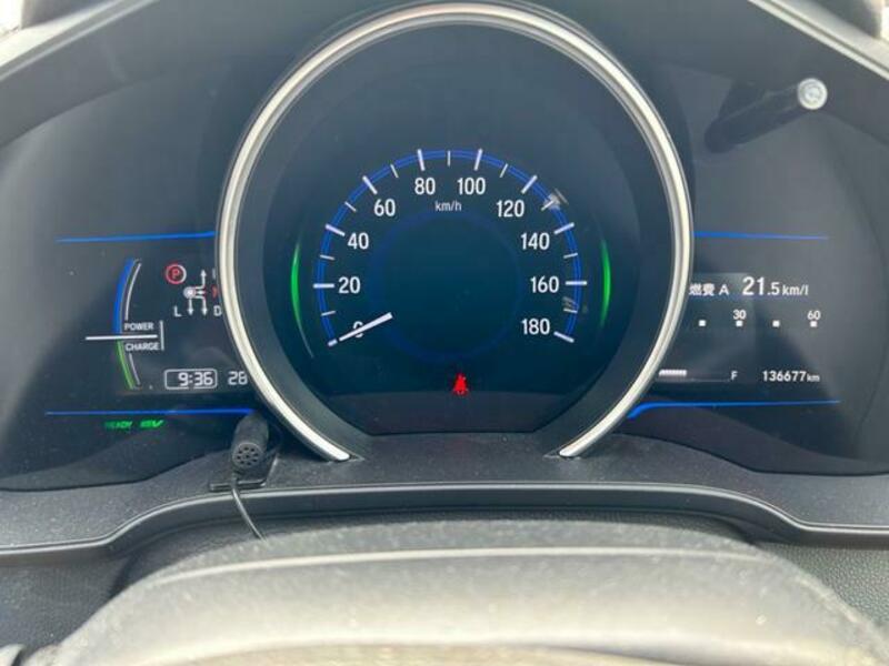 FIT HYBRID
