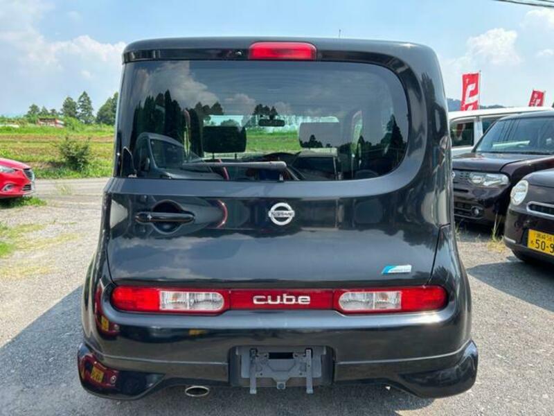 CUBE