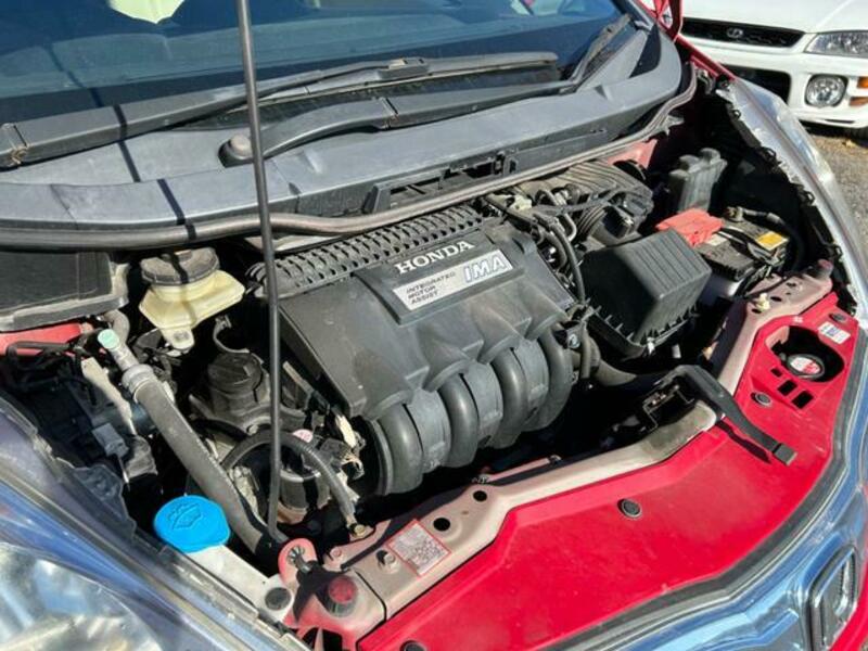FIT HYBRID
