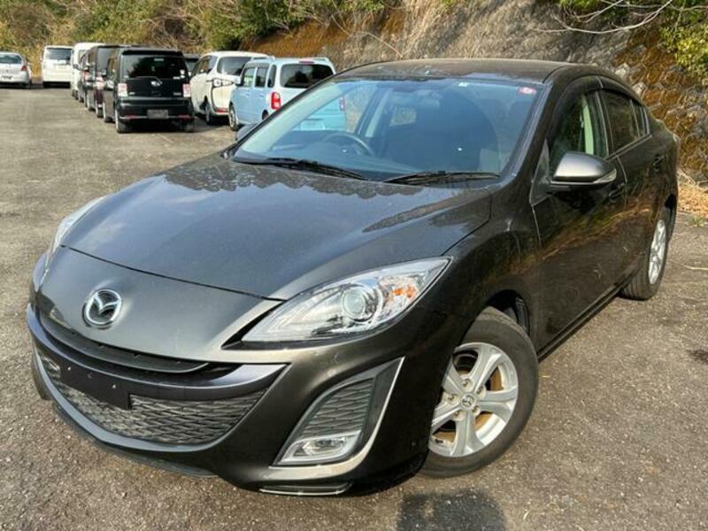 MAZDA AXELA