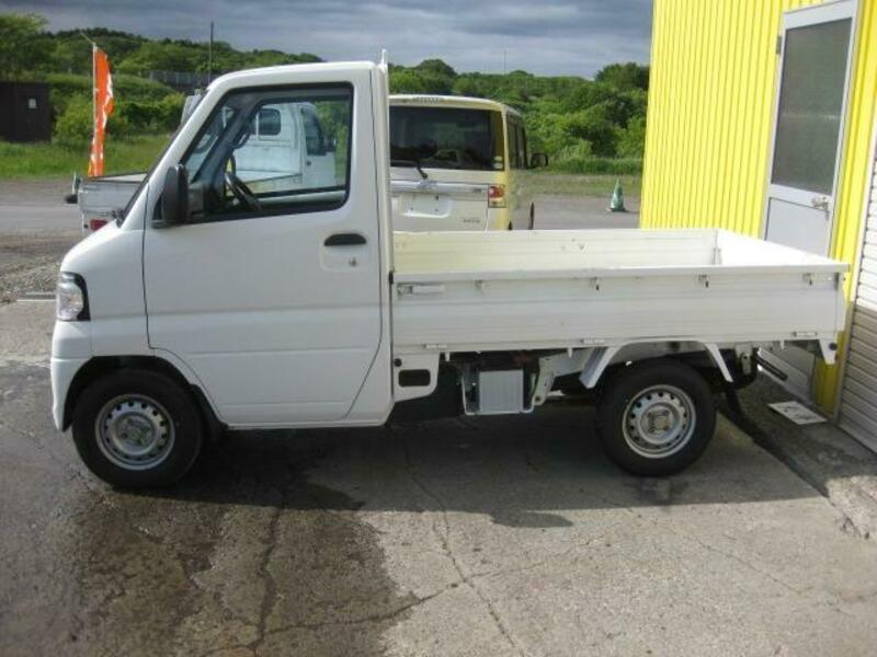 MINICAB TRUCK