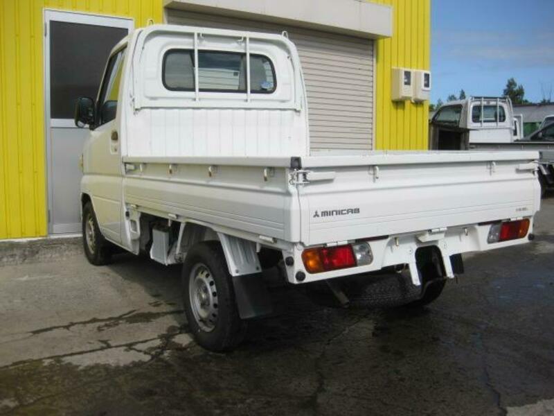 MINICAB TRUCK