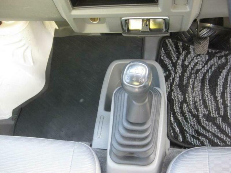 MINICAB TRUCK