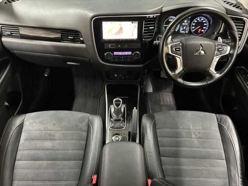 OUTLANDER PHEV