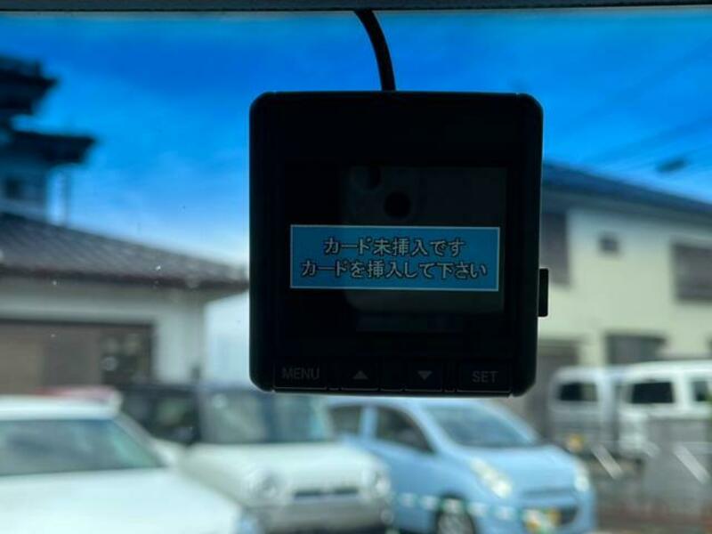 N BOX