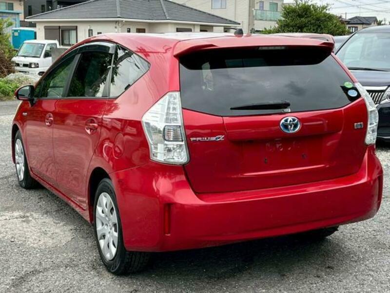 PRIUS ALPHA