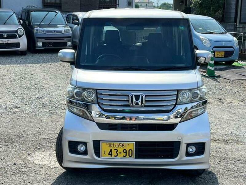 N BOX CUSTOM