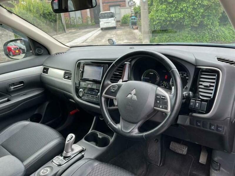 OUTLANDER PHEV